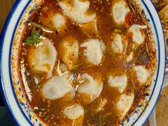 酸汤牛肉韭黄水饺-长青菠菜面·烧烤
