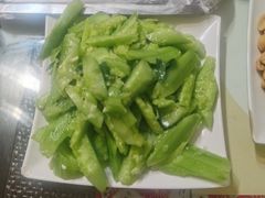 -勃利地摊·勃立小串烧烤