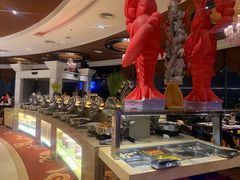 自助取餐区-荣誉国际酒店-云顶旋转餐厅
