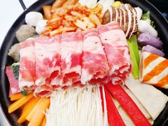 泡菜牛肉年糕火锅-禾谷韩餐(热带海洋学院店)