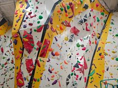 -问山MountQuest攀岩馆