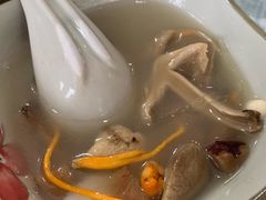 -天天向上素食餐厅(五台山店)