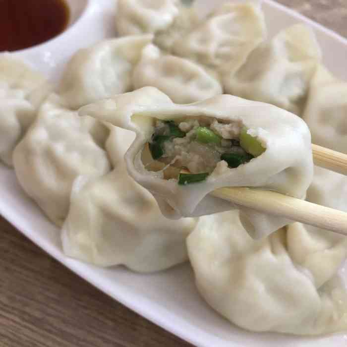 山妞小东北鲅鱼水饺-"93 快乐干饭人|珠海探店|去完中医院,.
