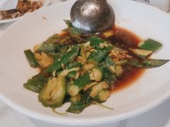 -梅利汴京烤鸭•开封豫菜地标店(东大街店)