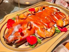 鸿运脆皮乳猪-谭厨中山传家菜.乳鸽.脆鲩鱼(华强北中航城店)