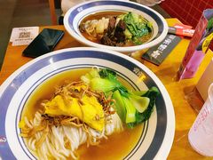 -霸蛮湖南菜·牛肉粉(荣京西街店)