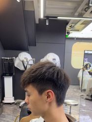 -藤野造型•烫染专业店