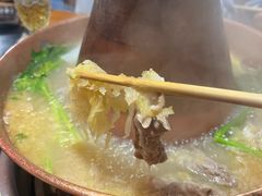 -果松木炭酸菜铜火锅·外婆参鸡汤