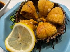 生吃海胆-海味当家·蒸锅海鲜(中山广场创始店)