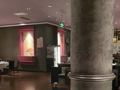 -八府香鸭·啫啫煲(华山路店)