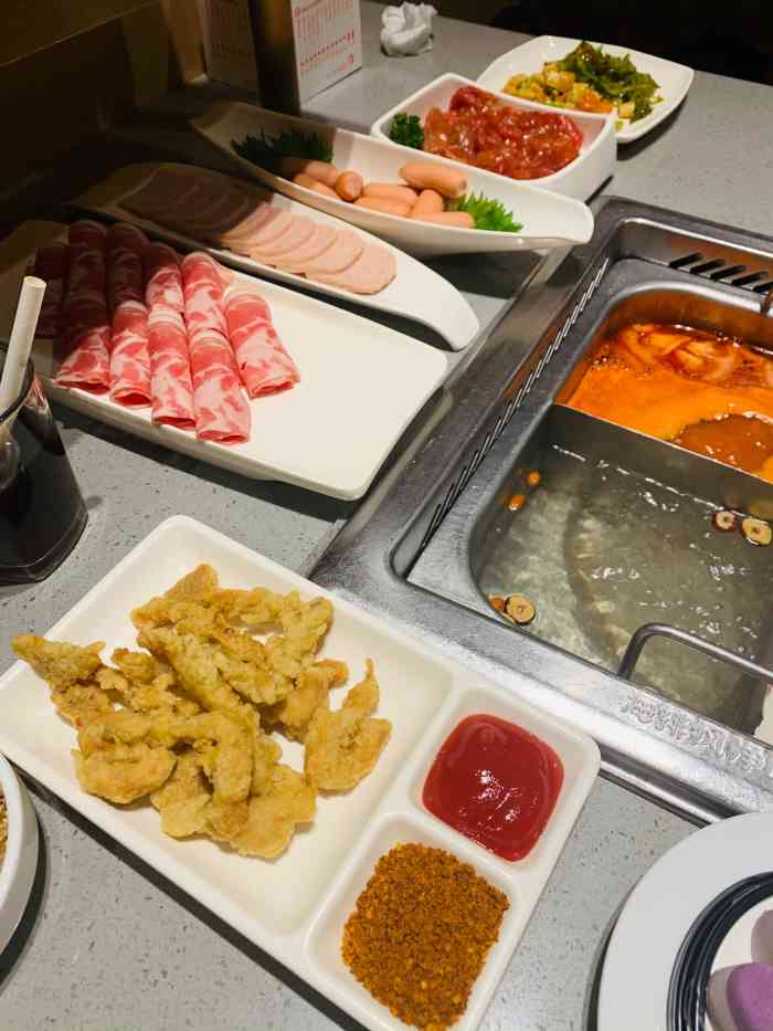 海底捞火锅(熙悦汇店)-"好久没去海底捞了.熙悦会这家有点儿紧凑的.