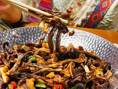 -雀舞云南菜(天津天河城购物中心店)