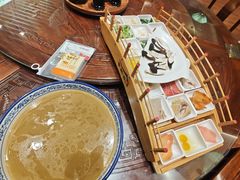 -香麒园·过桥米线·南湖雅宴