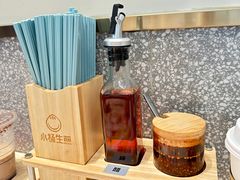 -小杨生煎(金山百联购物中心3楼店)