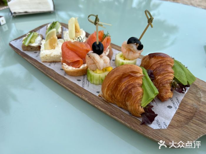 半山半岛洲际度假酒店-沙滩吧图片