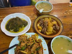 -朱大嘴肥肠血旺(福字街店)