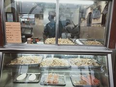 面包甜点陈列柜-护国寺小吃(新街口店)