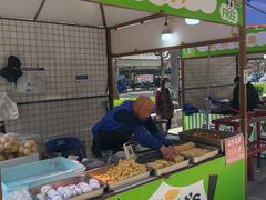 -百联临沂购物中心(临沂路店)