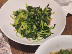 -黄泥岗·地道湖北菜(奥特莱斯店)