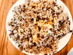 特色哨子蛋炒饭-叶婆婆钵钵鸡(解放碑店)