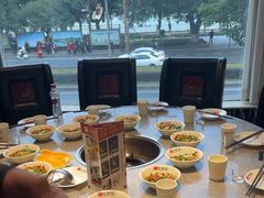 -忘情水鱼头·鲜鱼火锅(滨江中路店)
