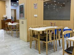 大堂-江城燕子大排档(江汉路步行街店)