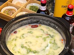 -牛牛和牛海鲜粥底火锅(长虹国际城店)