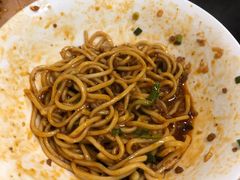 素椒杂酱面-明红蹄花(糍粑店街店)