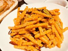 -丽华园·武汉地标楚菜餐厅(青山江滩店)