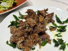 -皇城根·鲁菜济南菜·吊炉烤鸭·炒鸡鱼头(济南旗舰店)