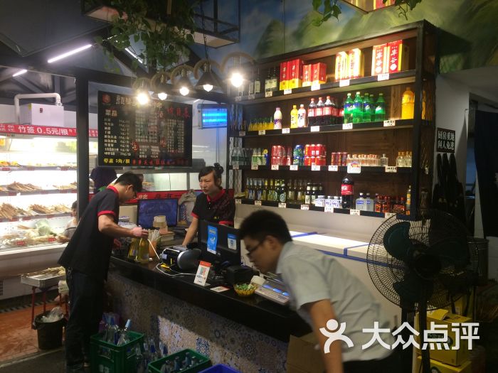 颜婆婆疯狂串串(东苑店)收银台图片 第65张