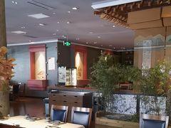 -八府香鸭·啫啫煲(华山路店)