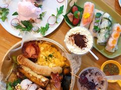 粉粉的班尼迪克蛋-CHILLAX轻乐时(侨建·Hi City店)