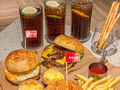 -必胜客(WOW中心城店)