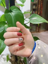 -潮店·虞妃妮轻奢美甲美睫馆
