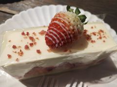 草莓芝士挞-黑草莓(重庆路店)