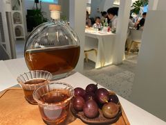 夏黑葡萄-春树下·树屋花房西餐厅(罍街AS1980店)