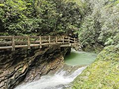 -龙水峡地缝景区
