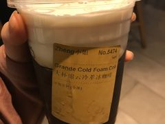 -星巴克臻选(莘庄仲盛店)