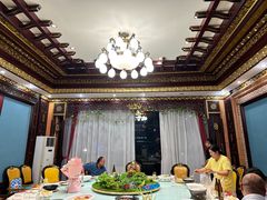 -皇宫大酒店