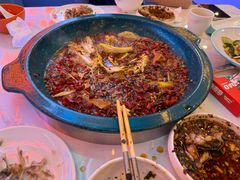 -渔香岛美蛙鱼头火锅(威清路店)