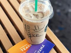 鲜奶咖啡-星巴克(香港国际机场44号闸店)