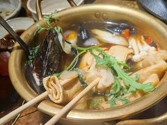 鱼饼汤-泥炉烧肉师(新街口金銮巷店)