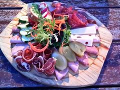冷肉拼盘-皇冠自酿啤酒坊(中国红街5号楼店)