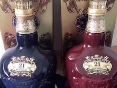 马爹利名仕两支套-Club Queen皇后酒吧