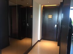 -三亚湾海居铂尔曼度假酒店