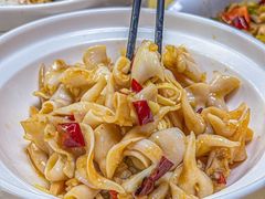 -崴海渔村(虹梅路店)