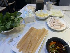 -德林酸菜鱼火锅(南丹店)