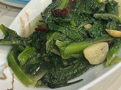 -乡村馕坑肉·烧烤·新疆菜·本地人更爱吃(阿勒泰首店)