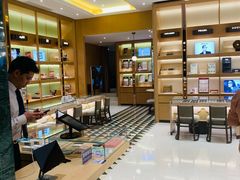 -茂昌眼镜(南京西路店)